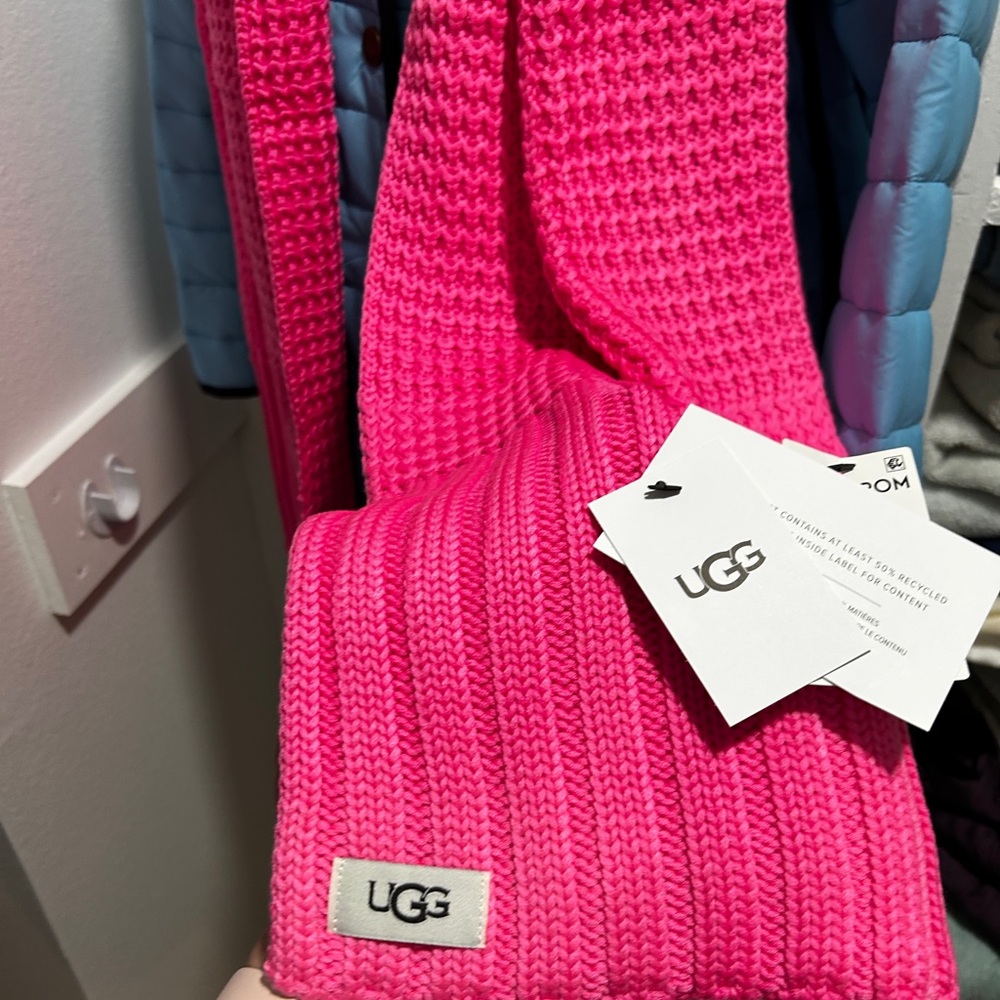 UGG French Pink scarf. NWT